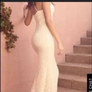 Beautiful white dress!